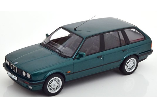 1/18 BMW 325i Touring 1990