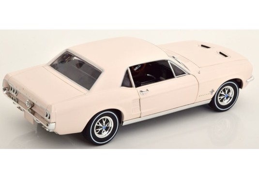 1/18 FORD Mustang Coupé 1967 The She Country Mustang