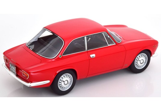 1/18 ALFA GIULIA Sprint GT 1600 Veloce 1965