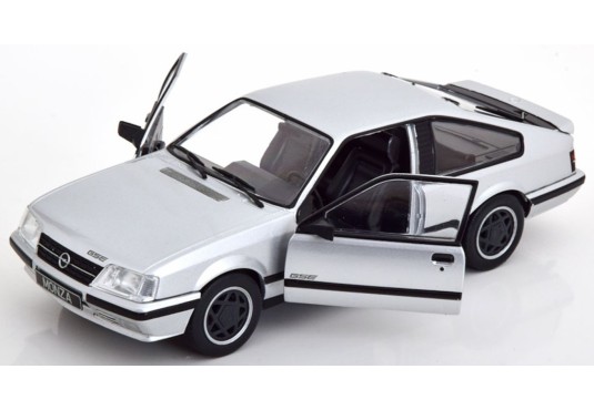 1/24 OPEL Monza A2 GSE 1983