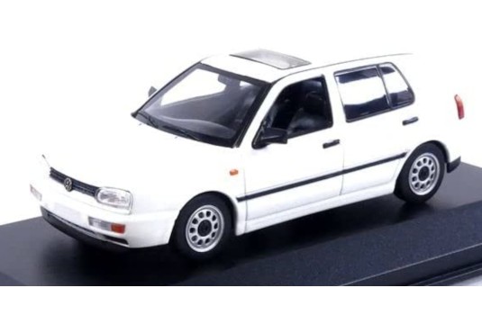 1/43 VOLKSWAGEN Golf III 1997