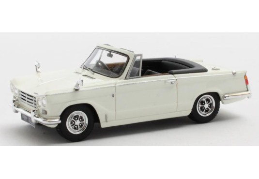 1/43 TRIUMPH Vitesse MKII...