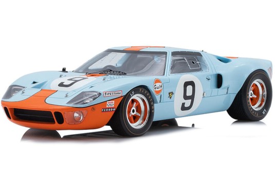 1/18 FORD GT 40 N°9 Le Mans...