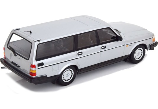 1/18 VOLVO 240 GL Break 1986