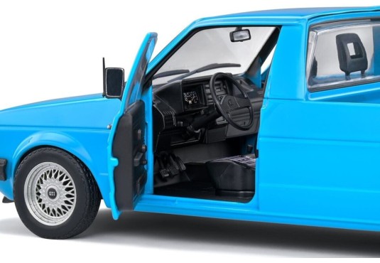 1/18 VOLKSWAGEN Caddy 1982