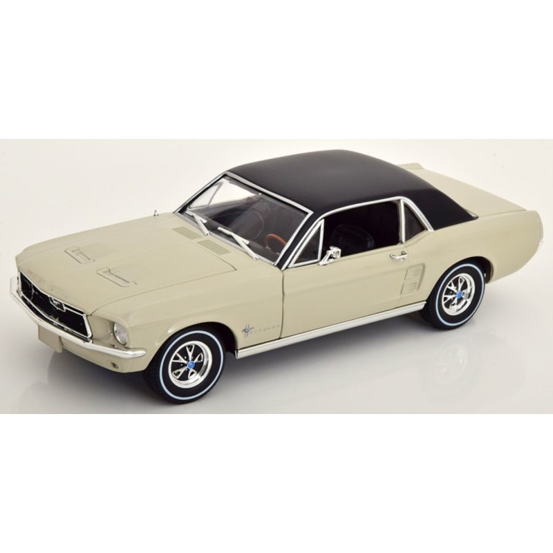 1/18 FORD Mustang Coupé 1967