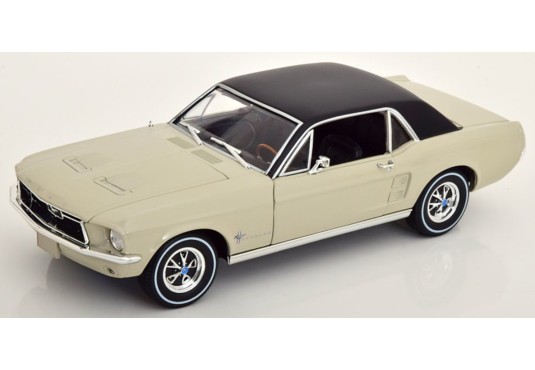 1/18 FORD Mustang Coupé 1967
