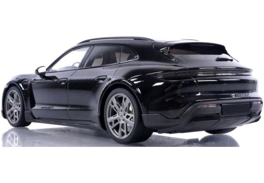 1/18 PORSCHE Taycan Turbo S 2021