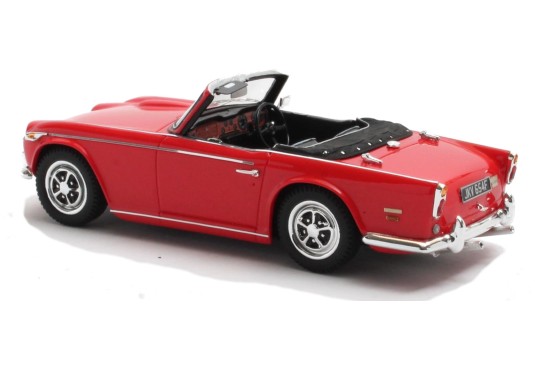 1/43 TRIUMPH TR5 PI 1967 1968
