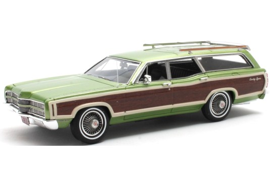 1/43 FORD LTD Country...