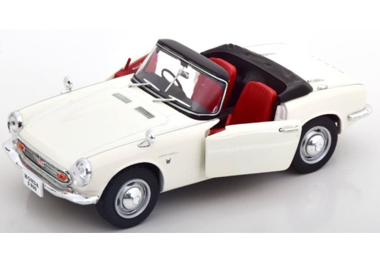 1/24 HONDA S800 Cabriolet 1966