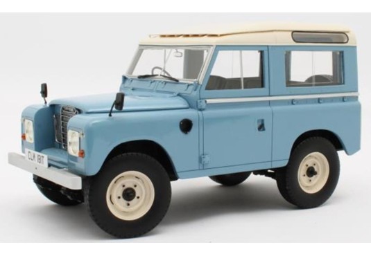 1/18 LAND ROVER 88 Série...