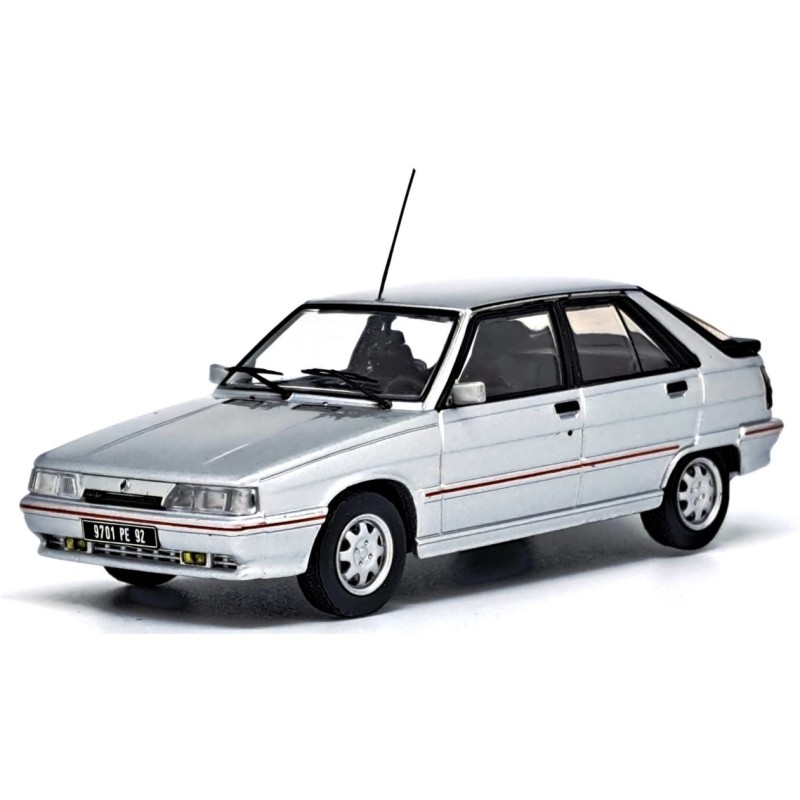 18/43 RENAULT 11 Turbo 1988