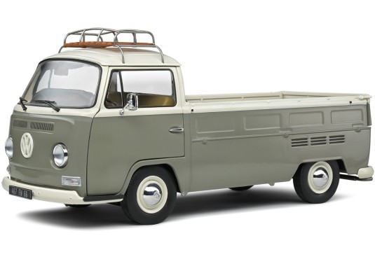 1/18 VOLKSWAGEN Combi T2...