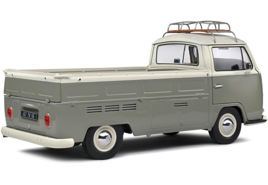 1/18 VOLKSWAGEN Combi T2 Pick up + Galerie 1968