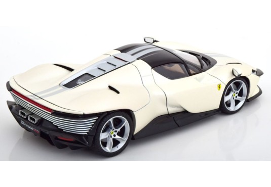 1/18 FERRARI Daytona SP3 2022