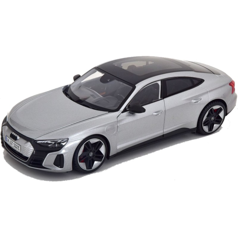 1/18 AUDI RS e-Tron GT 2022