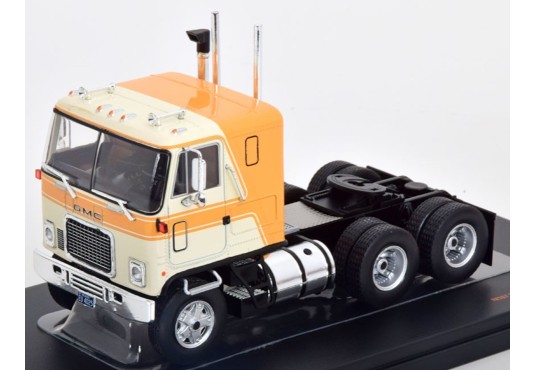 1/43 GMC Astro 95 1970