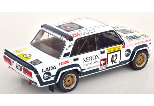 1/18 LADA 2105 VFTS N°42 Rallye 1000 Lakes 1984