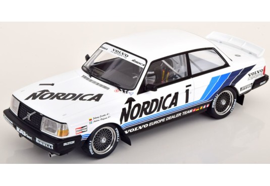 1/18 VOLVO 240 Turbo N°1...