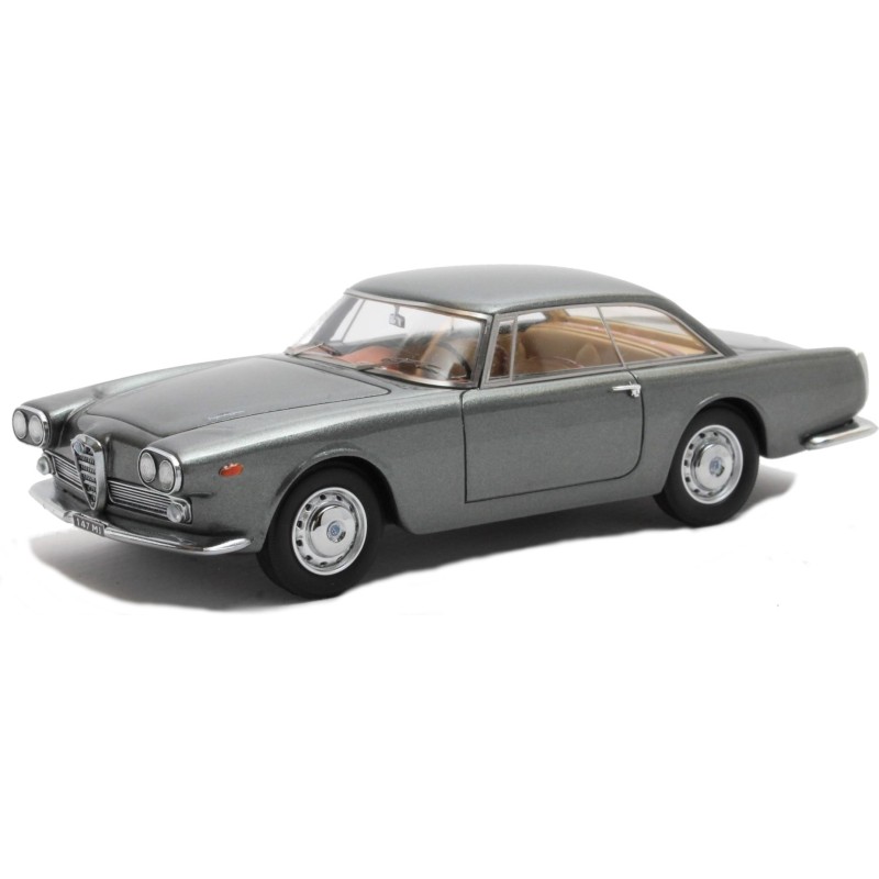 1/43 ALFA ROMEO 2000 Praho Touring 1960