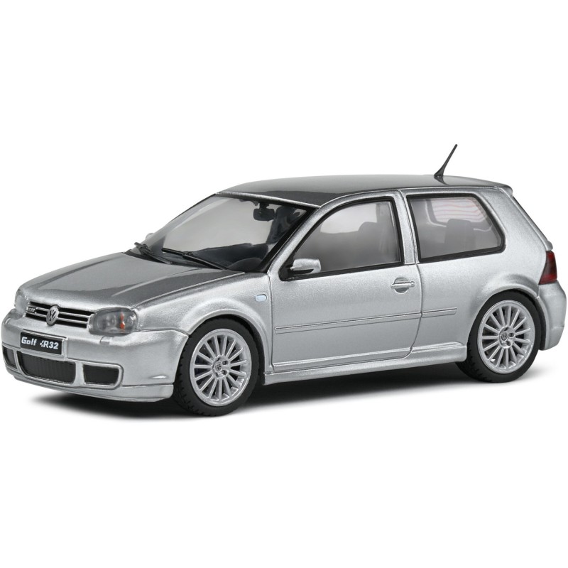 1/43 VOLKSWAGEN Golf IV R32 2003