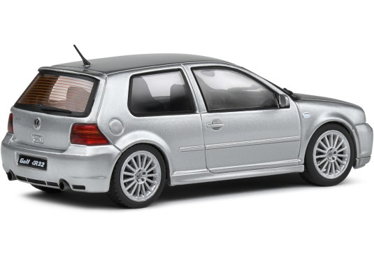 1/43 VOLKSWAGEN Golf IV R32 2003