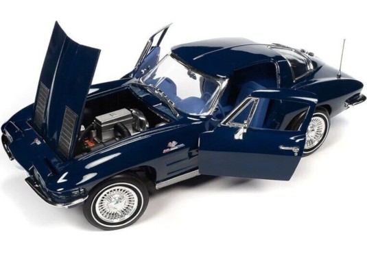 1/18 CHEVROLET Corvette Coupé 1963