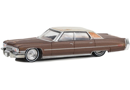 1/64 CADILLAC Sedan Deville...