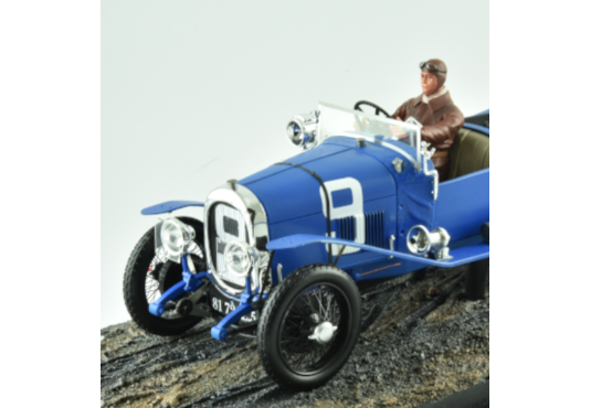 1/18 CHENARD & WALCKER N°9...