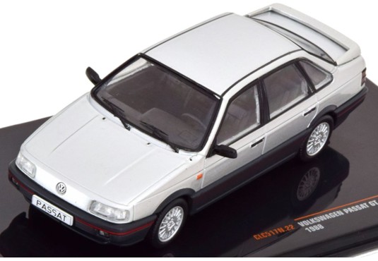 1/43 VOLKSWAGEN Passat GT 1988