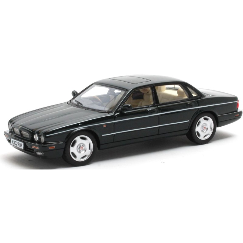 1/43 JAGUAR XJR X300 1994 1997