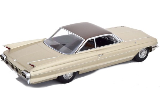 1/18 CADILLAC Série 62 Coupé Deville 1961