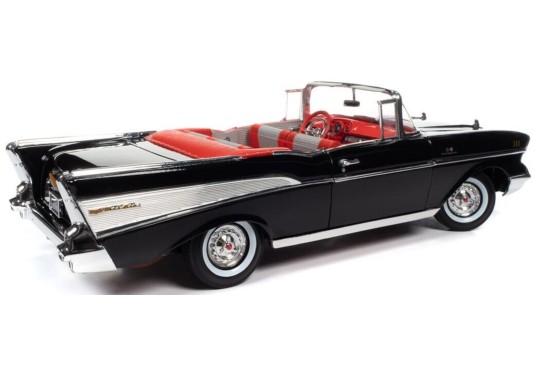 1/18 CHEVROLET Bel Air Cabriolet 1957 Dr NO 007 James Bond