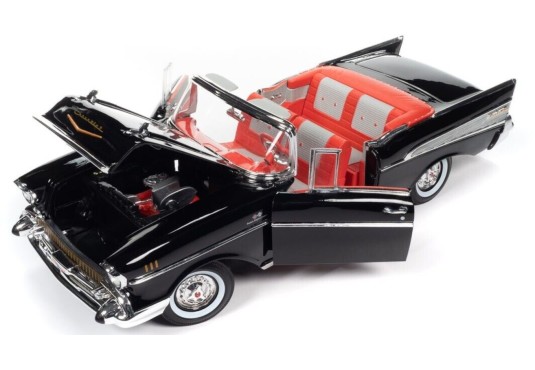 1/18 CHEVROLET Bel Air Cabriolet 1957 Dr NO 007 James Bond