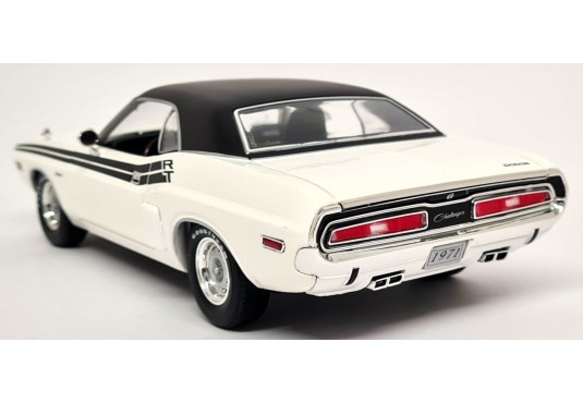 1/18 DODGE Challenger R/T 1971