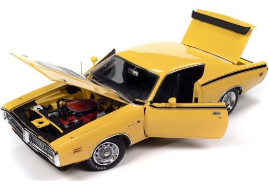 1/18 DODGE Charger Super Bee 1971