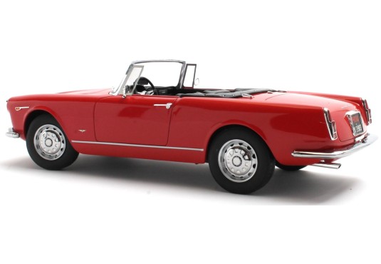 1/18 ALFA ROMEO 2600 Spider Touring 1961