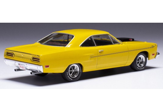 1/43 PLYMOUTH Road Runner 1970