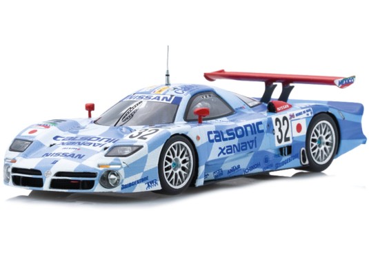 1/43 NISSAN R390 GT1 N°32...