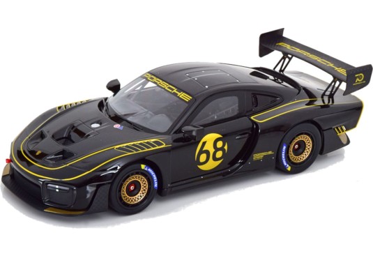 1/18 PORSCHE 935/19 N°68 2020