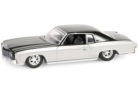 1/64 CHEVROLET Monte Carlo 1972