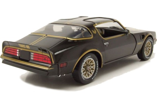 1/18 PONTIAC Firebird T/A 1977