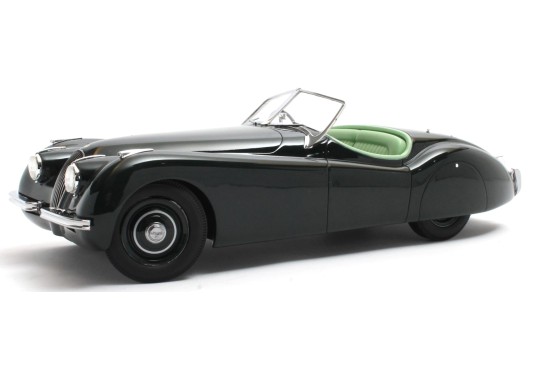 1/18 JAGUAR XK 120 OTS...