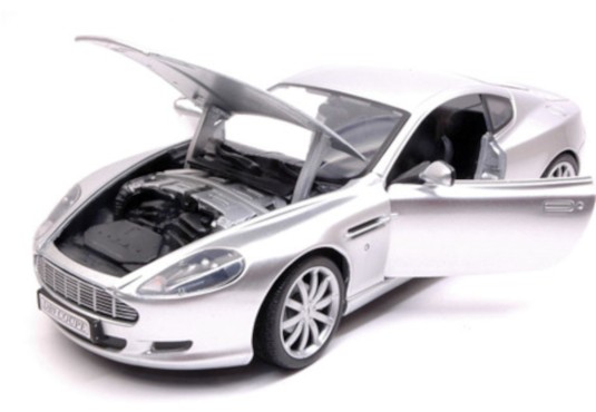 1/18 ASTON MARTIN DB9 2004