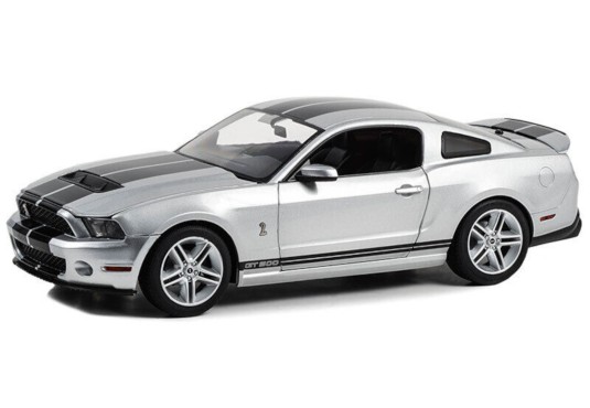 1/18 FORD Mustang GT 500 2011