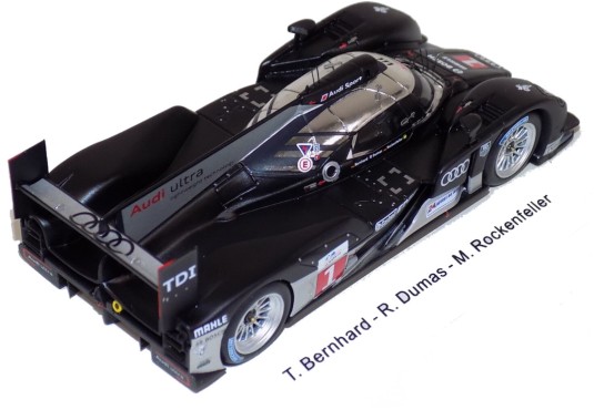 1/43 AUDI R18 TDI N°1 Le Mans 2011
