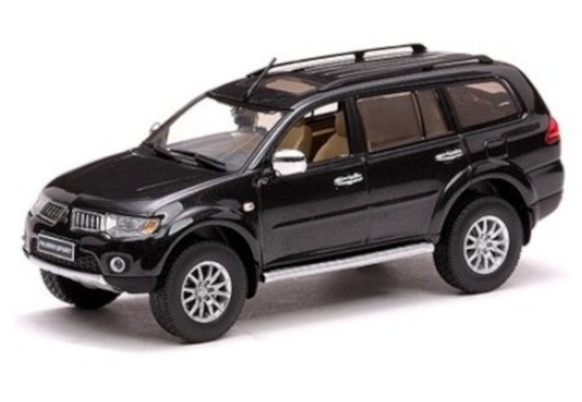 1/43 MITSUBISHI Pajero...
