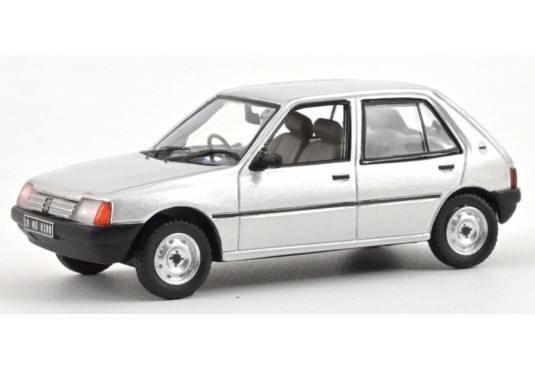 1/43 PEUGEOT 205 GL 1988