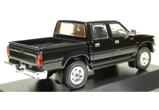 1/43 TOYOTA Hilux SR5 1997